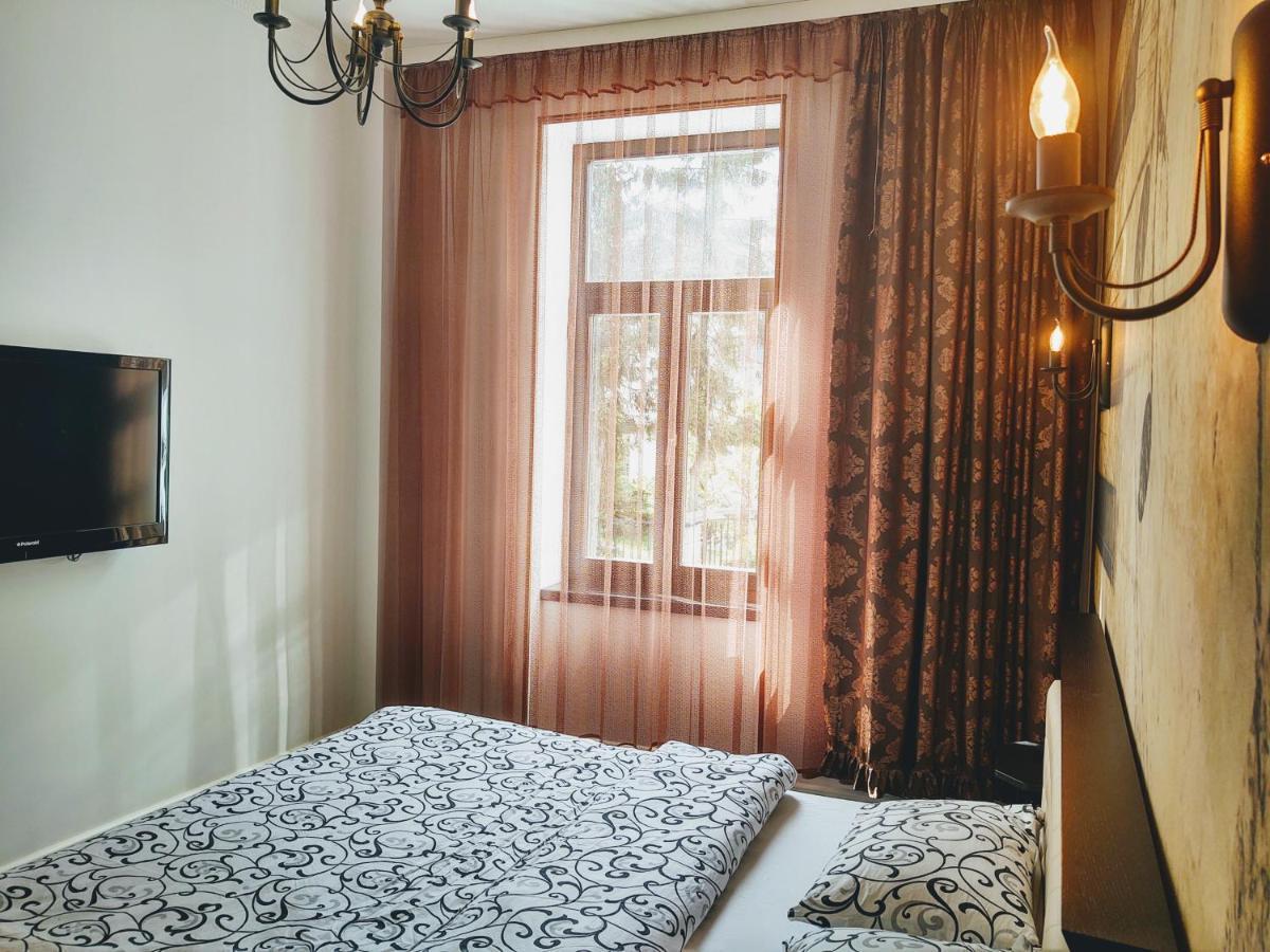Cezari Aparthotel บราชอฟ ภายนอก รูปภาพ
