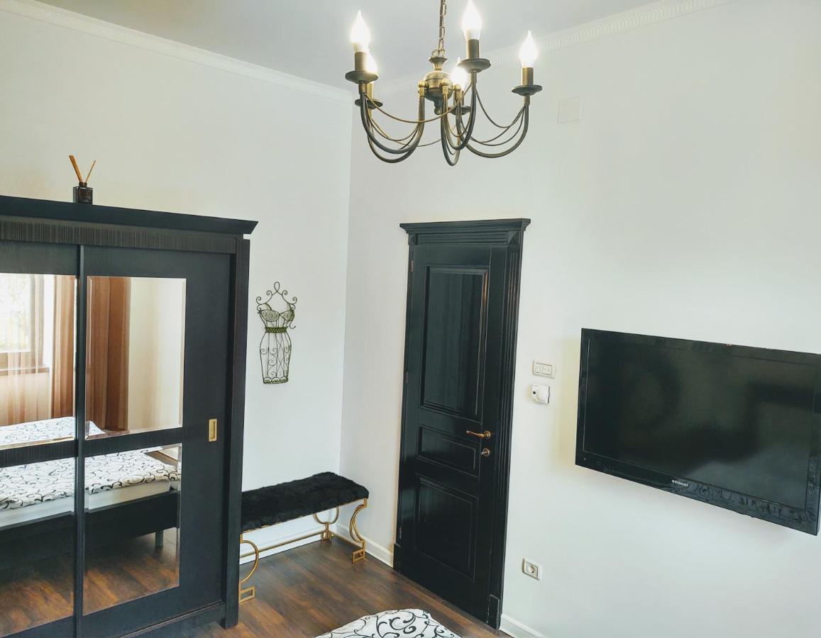Cezari Aparthotel บราชอฟ ภายนอก รูปภาพ