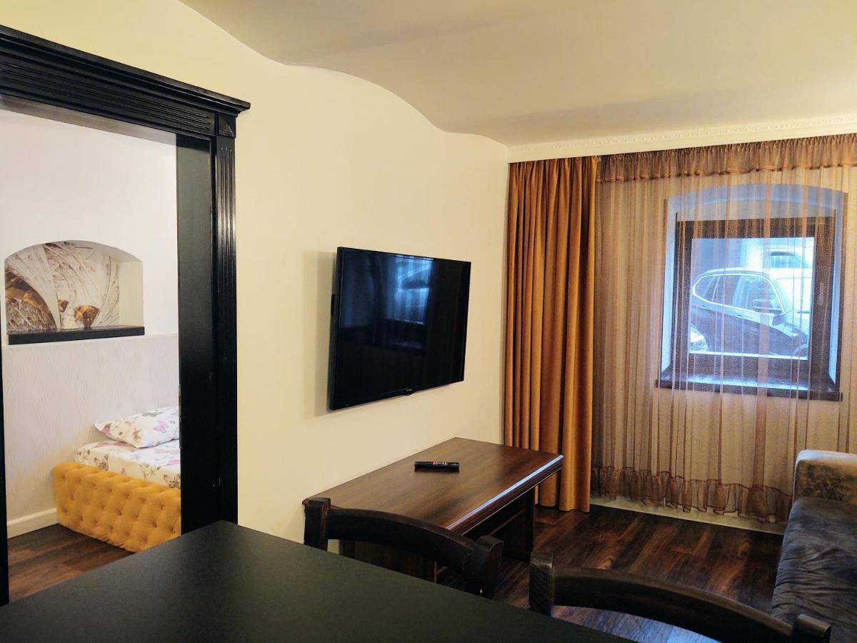 Cezari Aparthotel บราชอฟ ภายนอก รูปภาพ