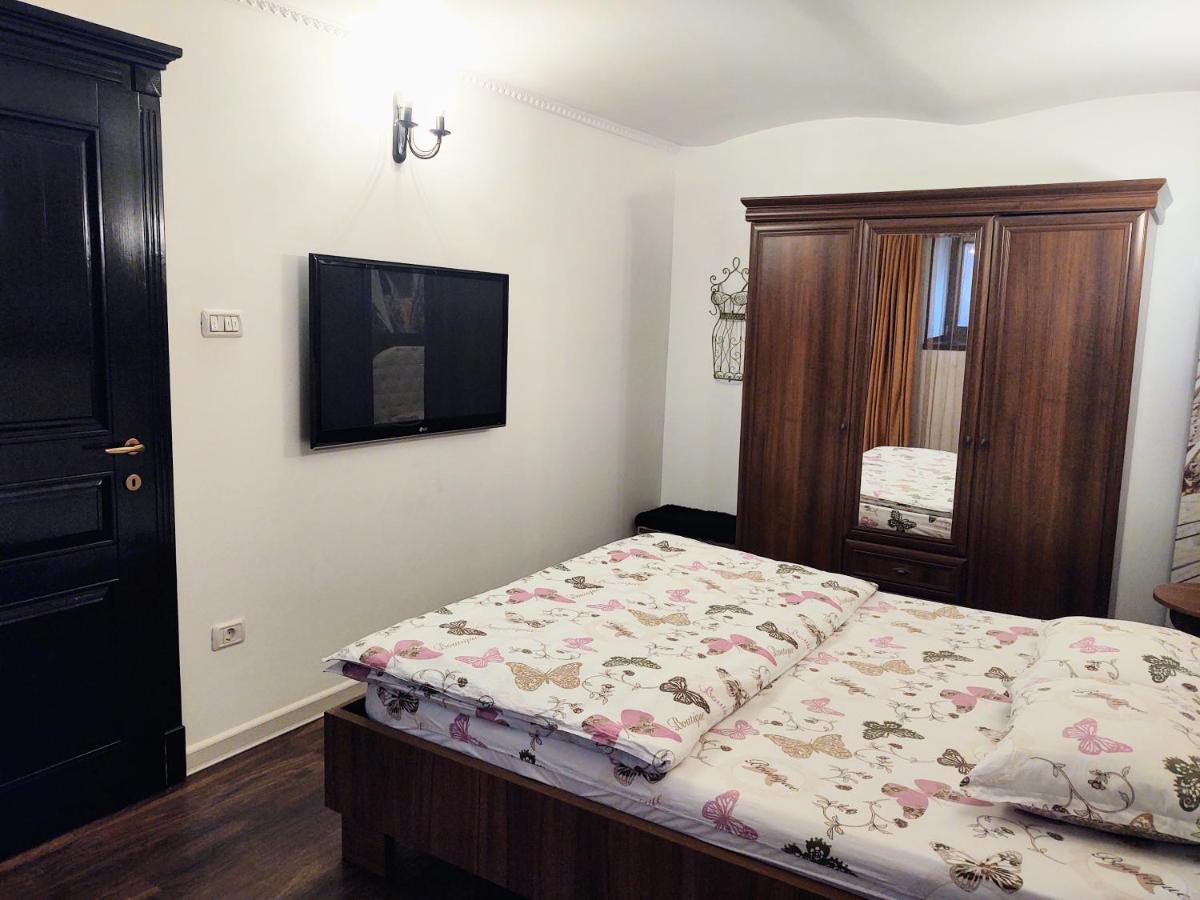 Cezari Aparthotel บราชอฟ ภายนอก รูปภาพ