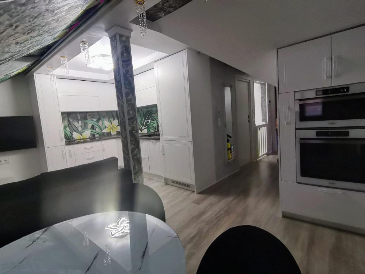 Cezari Aparthotel บราชอฟ ภายนอก รูปภาพ